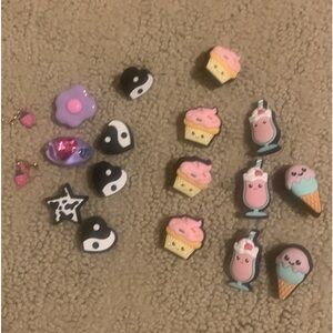 JIBBITZ GIRL LOT of 18 new